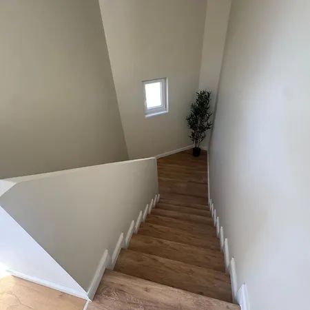 Modern 3-bedroom House - Terrace - Parking Ostheim